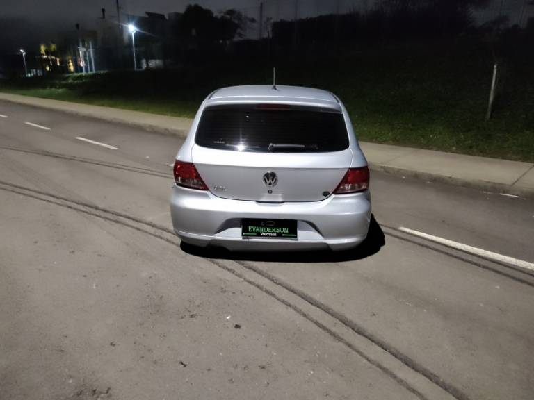 VOLKSWAGEN - GOL - 2010/2010 - Prata - R$ 33.900,00