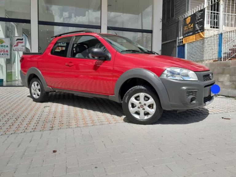 FIAT - STRADA - 2017/2017 - Vermelha - R$ 68.900,00