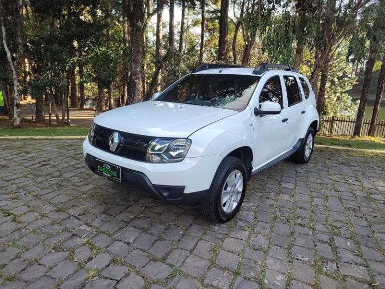 RENAULT - DUSTER - 2016/2017 - Branca - R$ 62.900,00