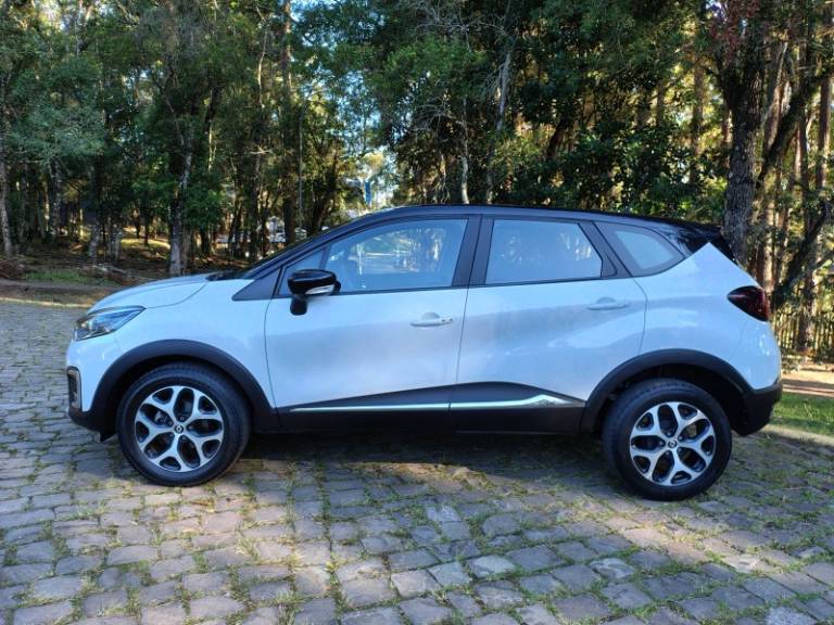 RENAULT - CAPTUR - 2019/2020 - Branca - R$ 78.900,00