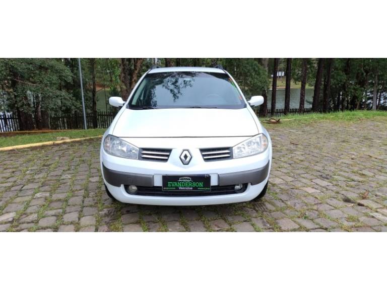 RENAULT - MÉGANE - 2012/2013 - Branca - R$ 37.900,00