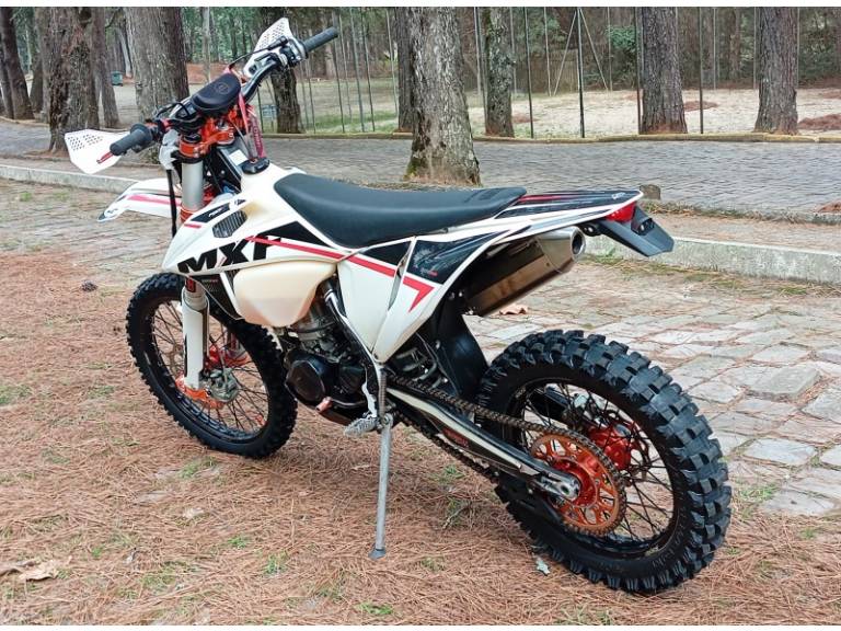 MXF - 300 RXS - 2021/2021 - Branca - R$ 19.990,00