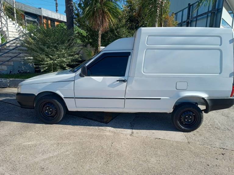 FIAT - FIORINO - 2013/2013 - Branca - R$ 40.900,00