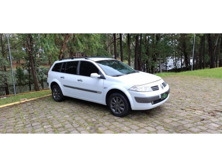 RENAULT - MÉGANE - 2012/2013 - Branca - R$ 37.900,00