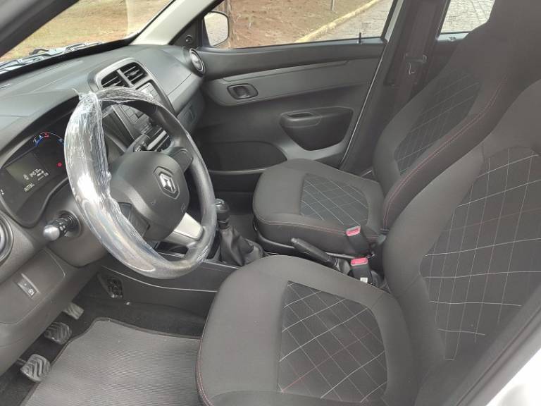 RENAULT - KWID - 2023/2024 - Branca - R$ 53.900,00