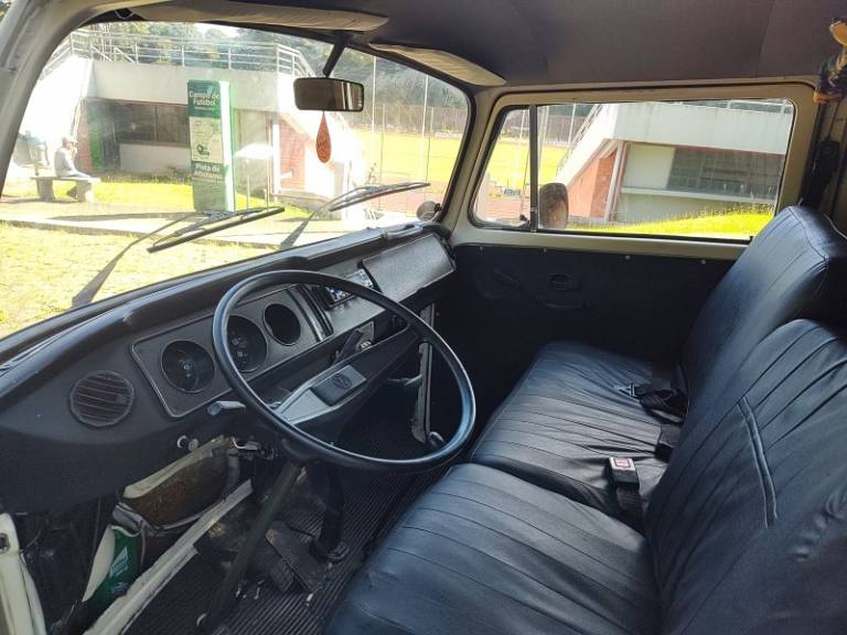 VOLKSWAGEN - KOMBI - 1990/1990 - Branca - R$ 20.000,00
