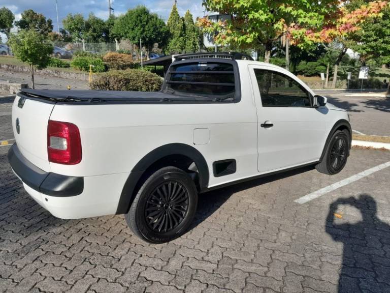 VOLKSWAGEN - SAVEIRO - 2015/2015 - Branca - R$ 44.900,00
