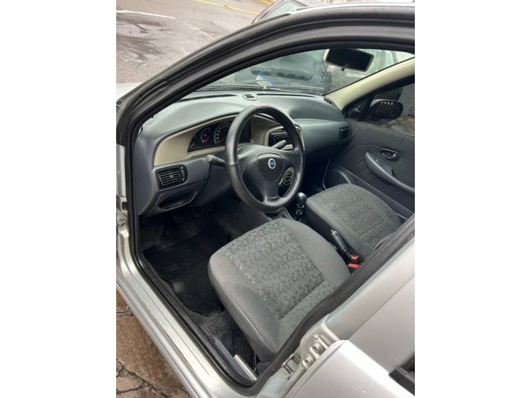 FIAT - SIENA - 2007/2008 - Prata - R$ 23.800,00
