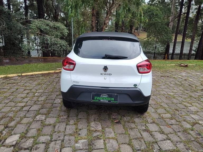 RENAULT - KWID - 2018/2018 - Branca - R$ 41.900,00