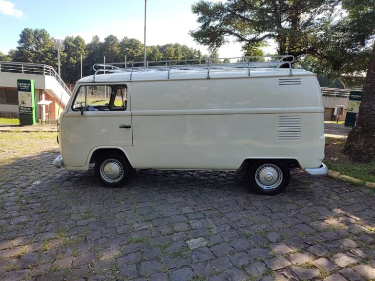 VOLKSWAGEN - KOMBI - 1990/1990 - Branca - R$ 20.000,00