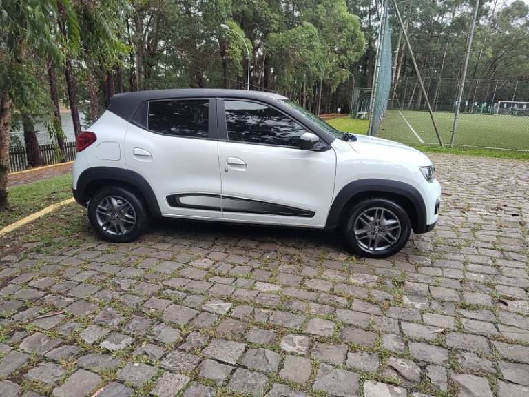 RENAULT - KWID - 2018/2018 - Branca - R$ 41.900,00