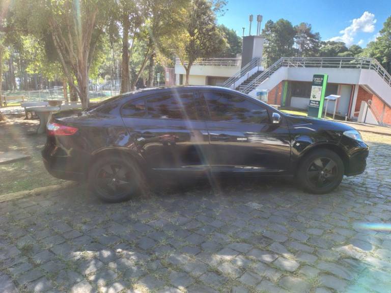 RENAULT - FLUENCE - 2012/2013 - Preta - R$ 41.900,00