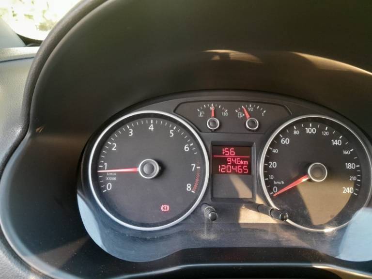 VOLKSWAGEN - SAVEIRO - 2015/2015 - Branca - R$ 44.900,00
