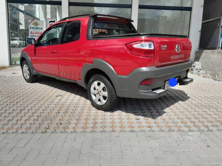FIAT - STRADA - 2017/2017 - Vermelha - R$ 68.900,00