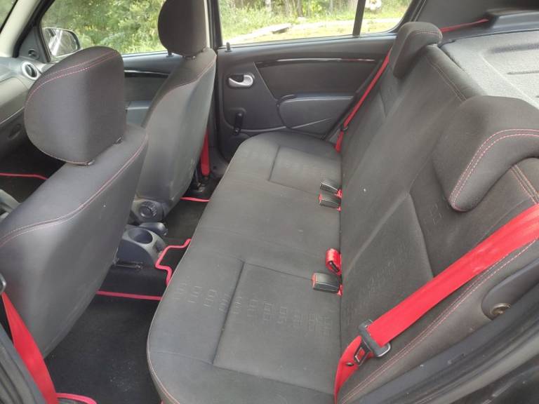 RENAULT - SANDERO - 2011/2011 - Preta - R$ 30.900,00