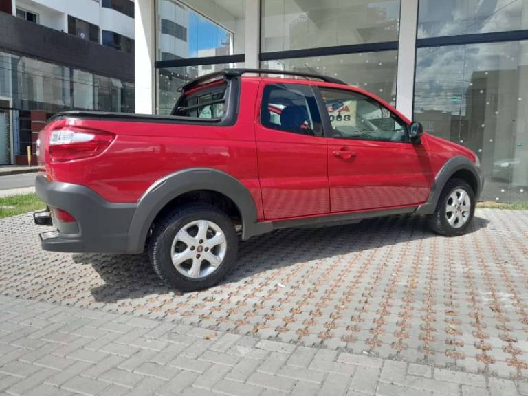 FIAT - STRADA - 2017/2017 - Vermelha - R$ 68.900,00