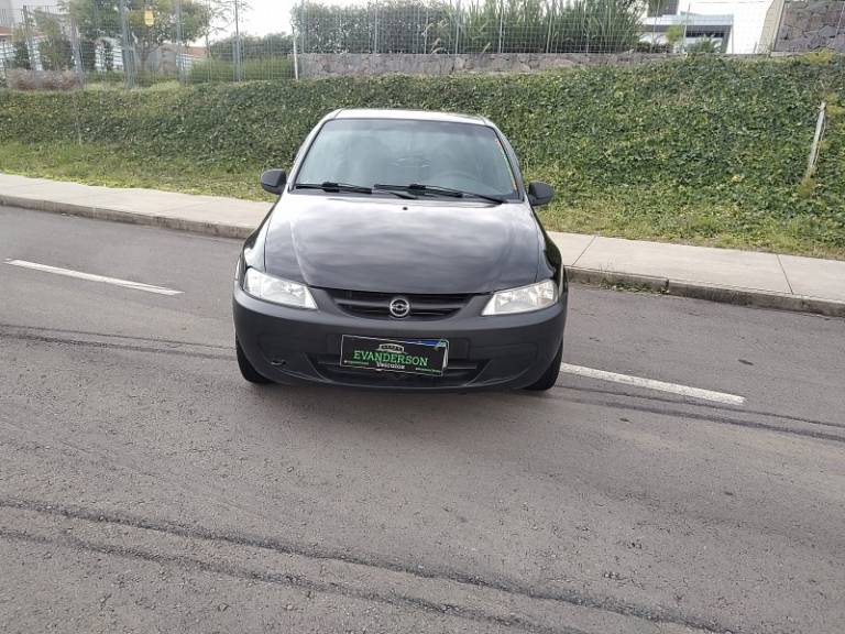 CHEVROLET - CELTA - 2003/2003 - Preta - R$ 18.500,00