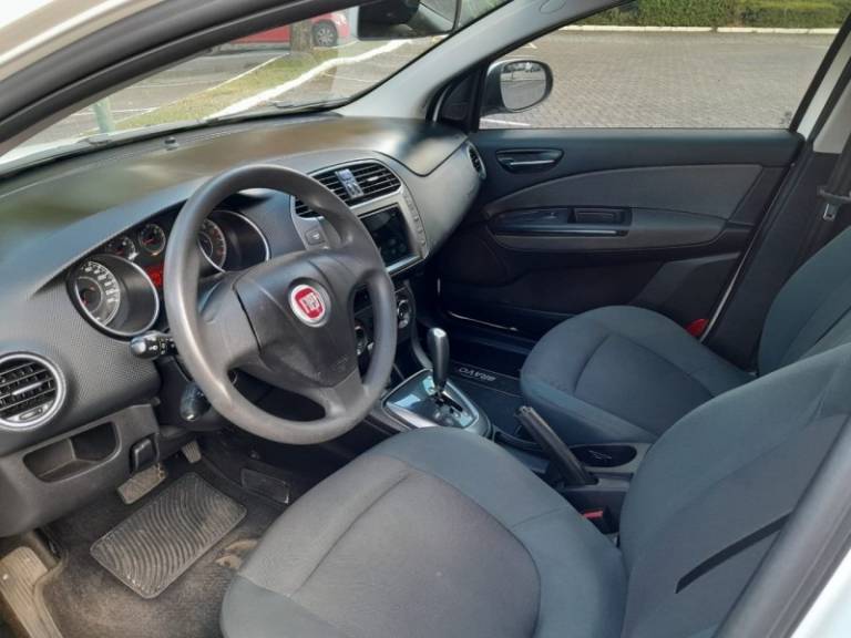 FIAT - BRAVO - 2011/2011 - Branca - R$ 32.900,00