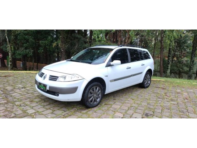 RENAULT - MÉGANE - 2012/2013 - Branca - R$ 37.900,00