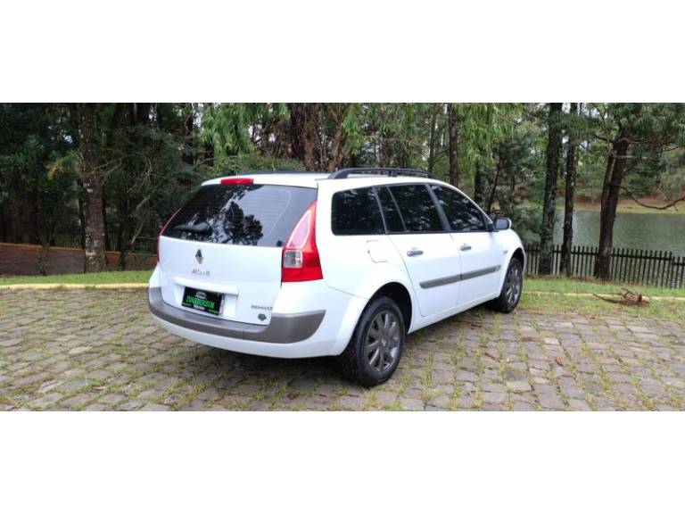 RENAULT - MÉGANE - 2012/2013 - Branca - R$ 37.900,00