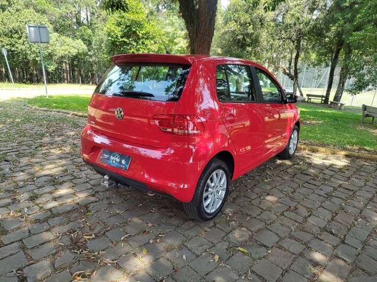 VOLKSWAGEN - FOX - 2015/2015 - Vermelha - R$ 44.900,00