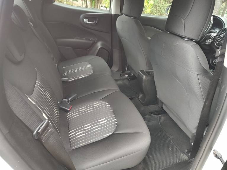 FIAT - TORO - 2017/2018 - Branca - R$ 91.900,00