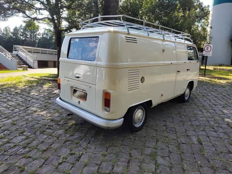 VOLKSWAGEN - KOMBI - 1990/1990 - Branca - R$ 20.000,00