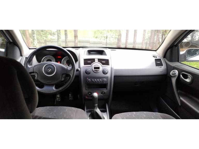 RENAULT - MÉGANE - 2012/2013 - Branca - R$ 37.900,00