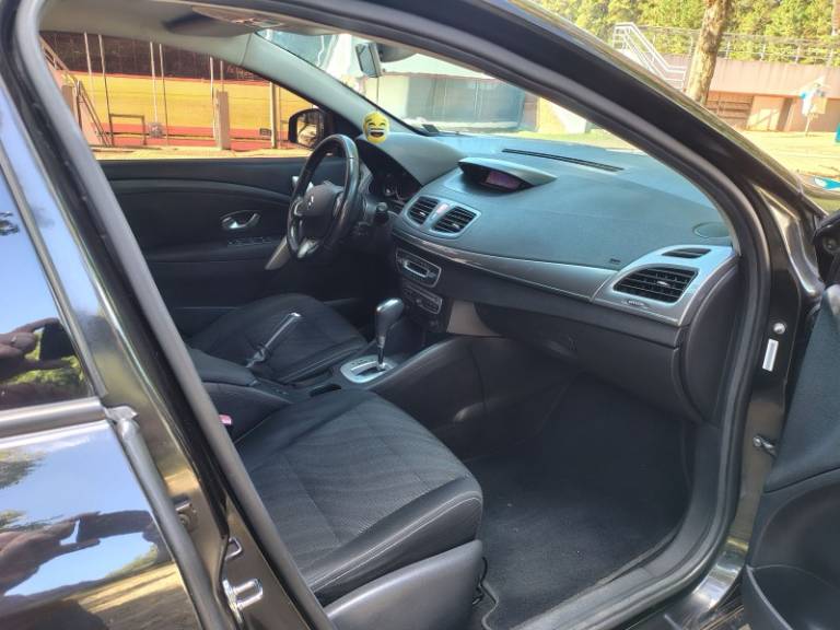 RENAULT - FLUENCE - 2012/2013 - Preta - R$ 41.900,00