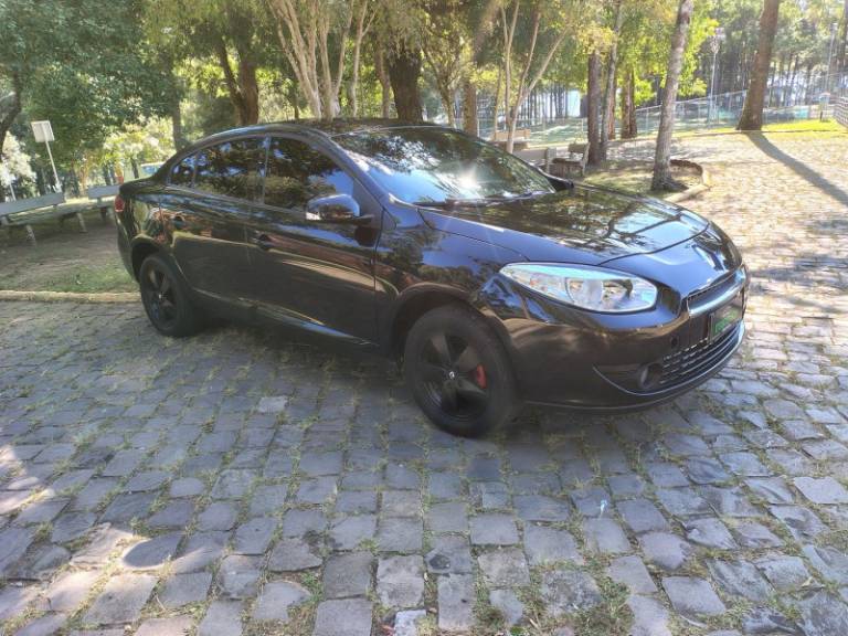 RENAULT - FLUENCE - 2012/2013 - Preta - R$ 41.900,00
