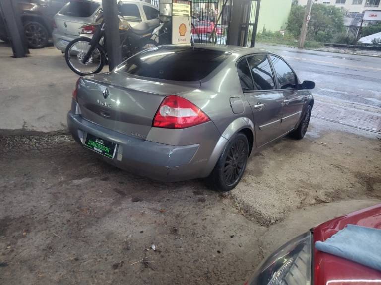 RENAULT - MÉGANE - 2008/2008 - Cinza - R$ 24.900,00