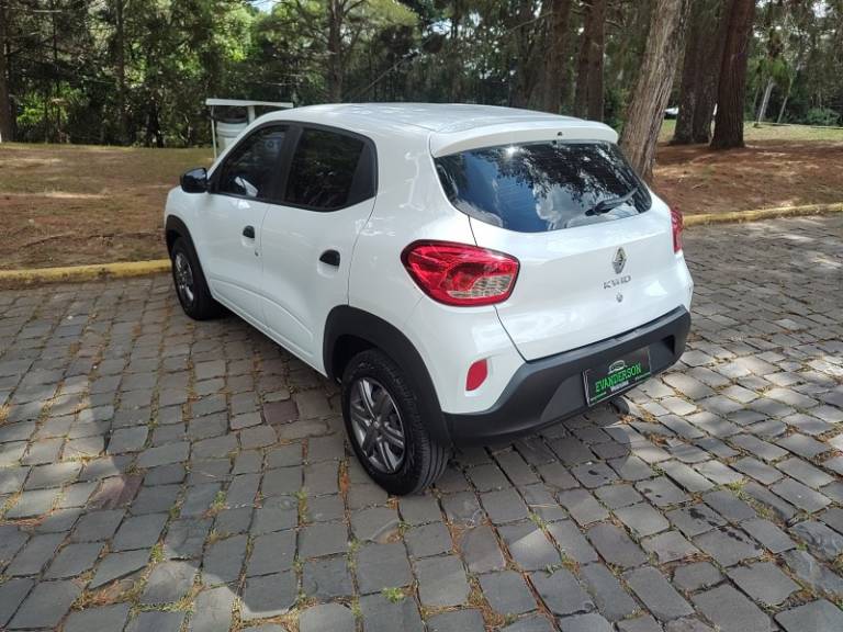 RENAULT - KWID - 2023/2024 - Branca - R$ 53.900,00