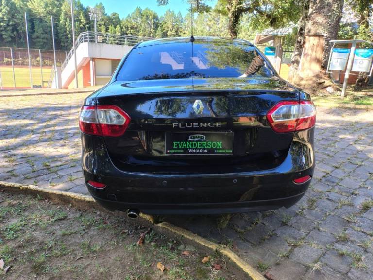 RENAULT - FLUENCE - 2012/2013 - Preta - R$ 41.900,00