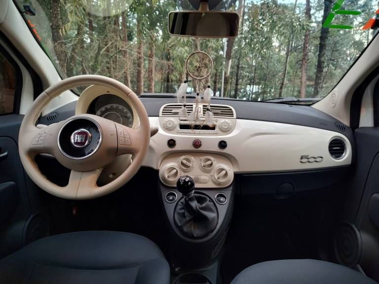 FIAT - 500 - 2011/2012 - Branca - R$ 41.900,00