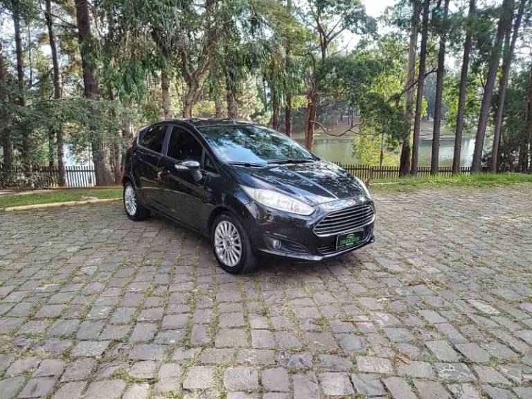 FORD - FIESTA - 2014/2014 - Preta - R$ 44.900,00