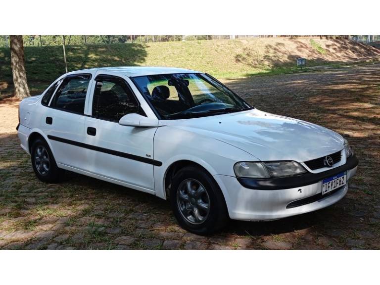 CHEVROLET - VECTRA - 1997/1997 - Branca - R$ 15.990,00