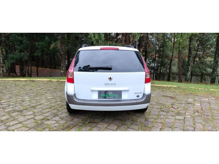 RENAULT - MÉGANE - 2012/2013 - Branca - R$ 37.900,00