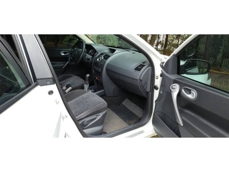 RENAULT - MÉGANE - 2012/2013 - Branca - R$ 37.900,00