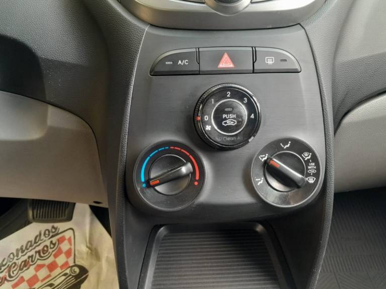 HYUNDAI - HB20 - 2014/2015 - Preta - R$ 56.900,00