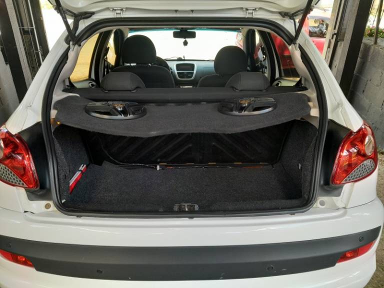 PEUGEOT - 207 - 2012/2013 - Branca - R$ 24.800,00