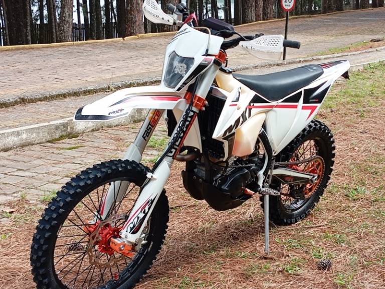 MXF - 300 RXS - 2021/2021 - Branca - R$ 19.990,00