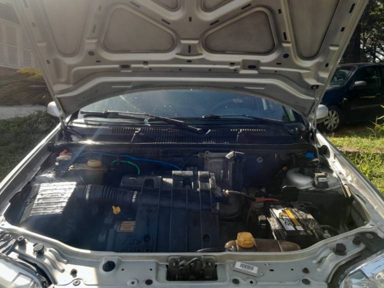 FIAT - SIENA - 2007/2008 - Prata - R$ 23.800,00