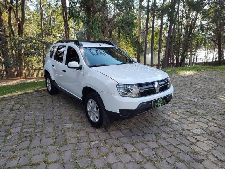 RENAULT - DUSTER - 2016/2017 - Branca - R$ 62.900,00