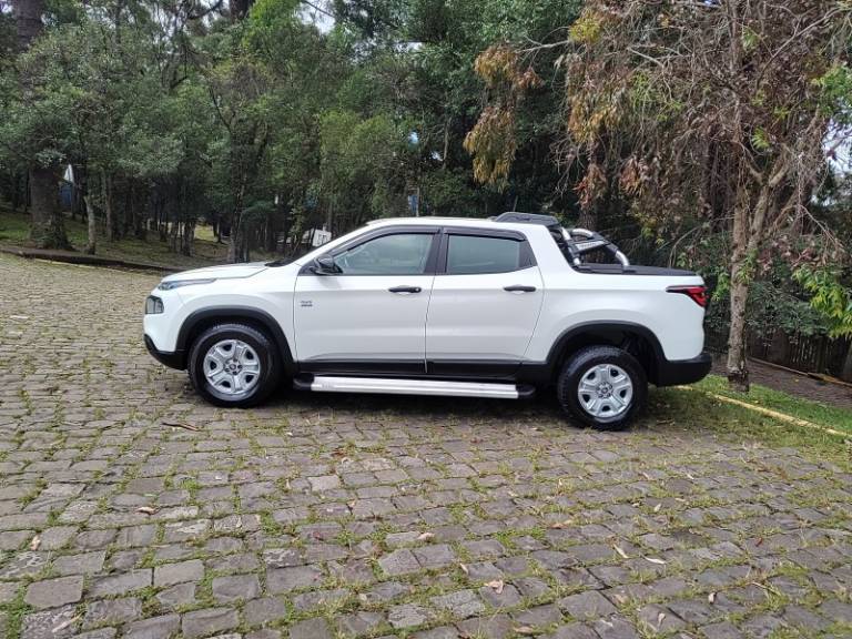 FIAT - TORO - 2017/2018 - Branca - R$ 91.900,00