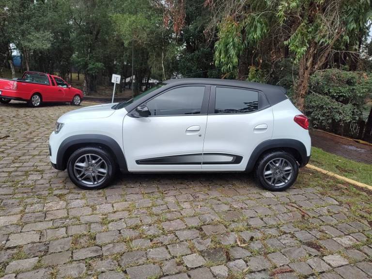 RENAULT - KWID - 2018/2018 - Branca - R$ 41.900,00