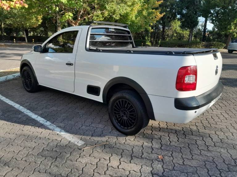VOLKSWAGEN - SAVEIRO - 2015/2015 - Branca - R$ 44.900,00