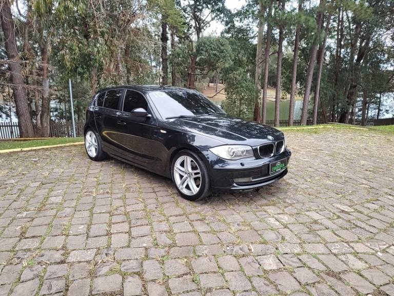BMW - 120I - 2010/2010 - Preta - R$ 54.900,00