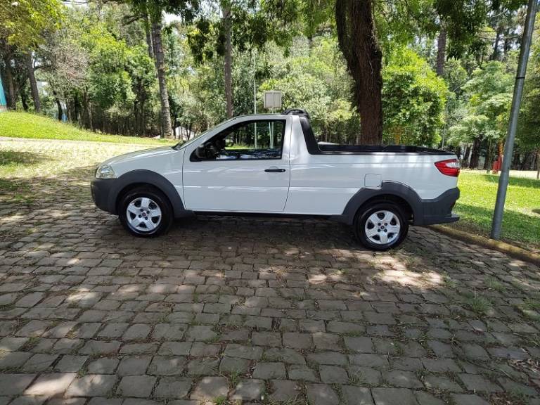 FIAT - STRADA - 2018/2018 - Branca - R$ 54.900,00