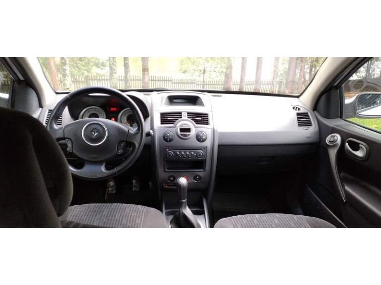 RENAULT - MÉGANE - 2012/2013 - Branca - R$ 37.900,00