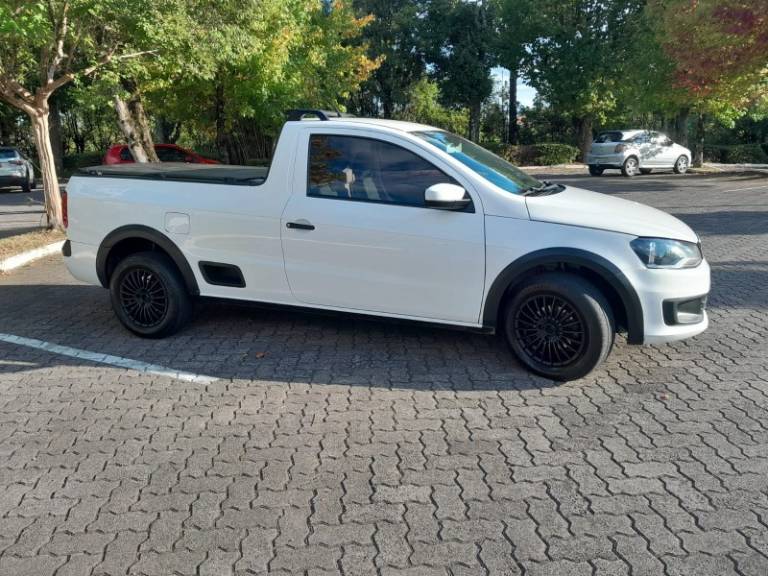 VOLKSWAGEN - SAVEIRO - 2015/2015 - Branca - R$ 44.900,00